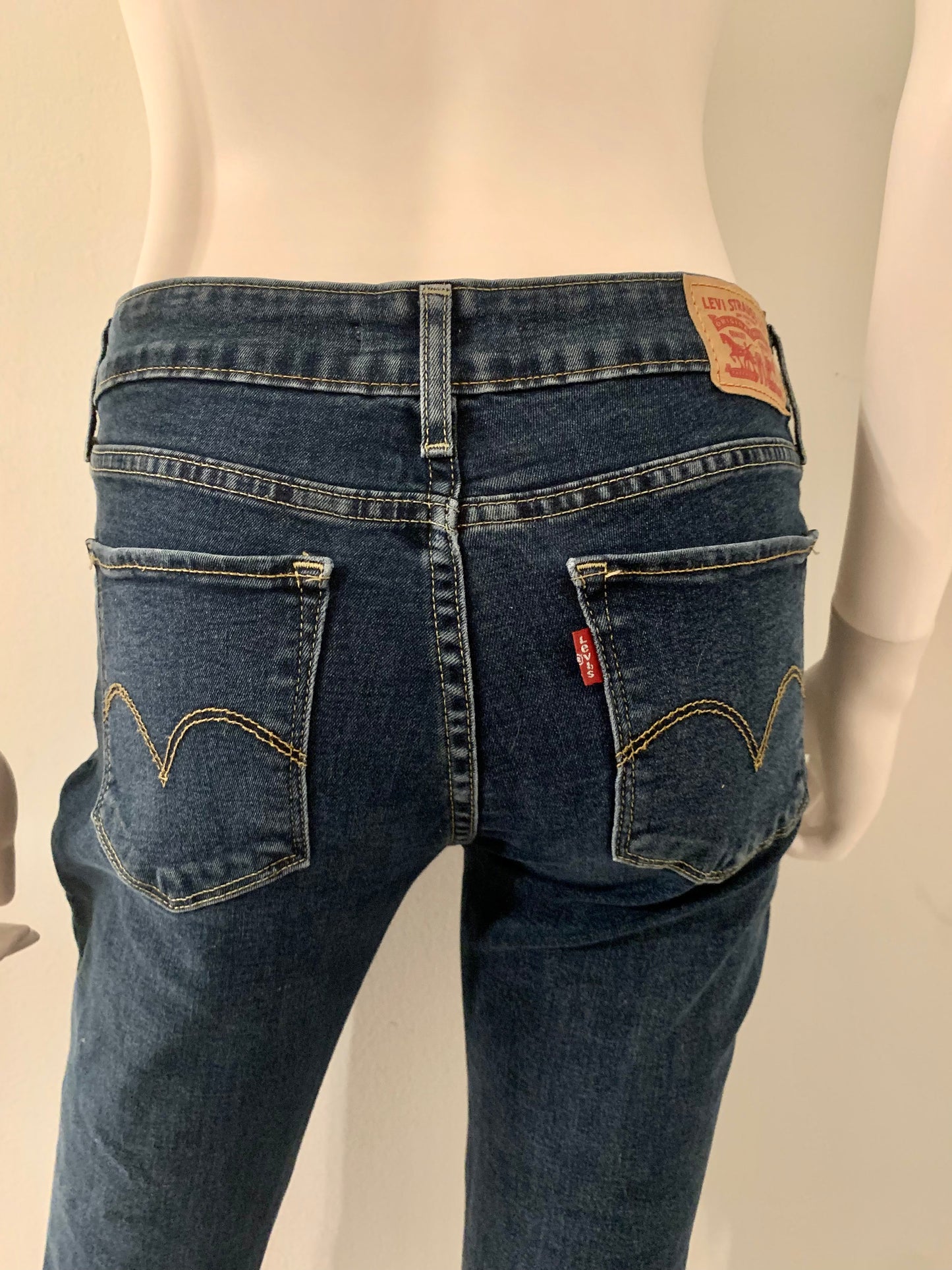 Levi’s 711 Skinny Vintage Jeans